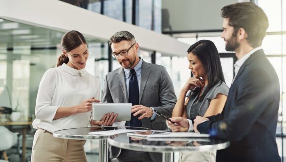 Aligning sales with the B2B buying journey: A guide