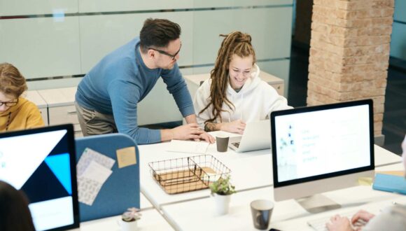 AI in sales examples: 15 proven use cases for reps