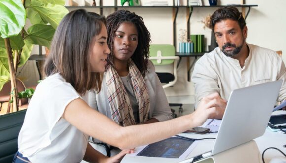 How AI helps sellers harness B2B buyer intent data