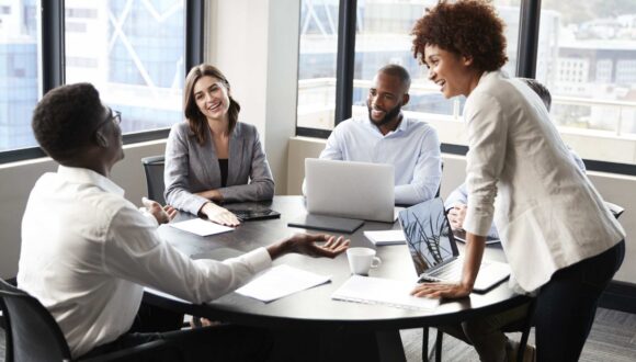 How high-performing marketing teams influence late-stage deals (not just leads)