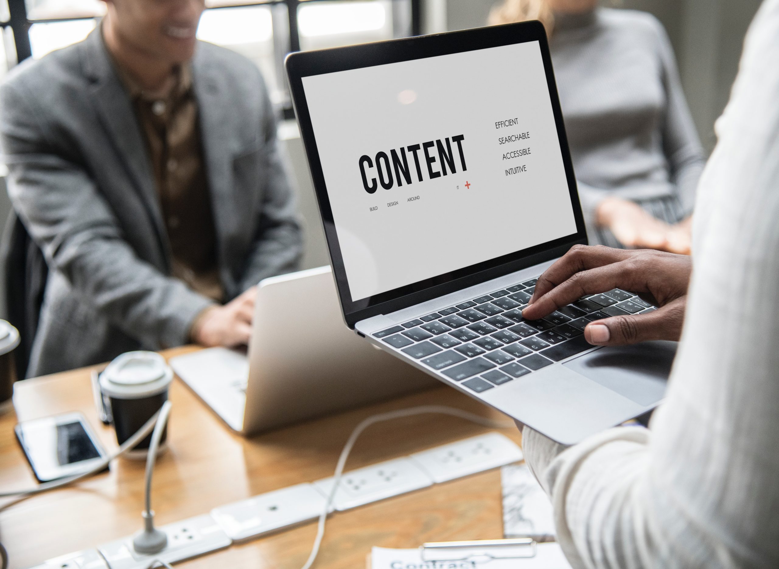 SYNERGIEN ZWISCHEN VERTRIEB UND MARKETING NUTZEN