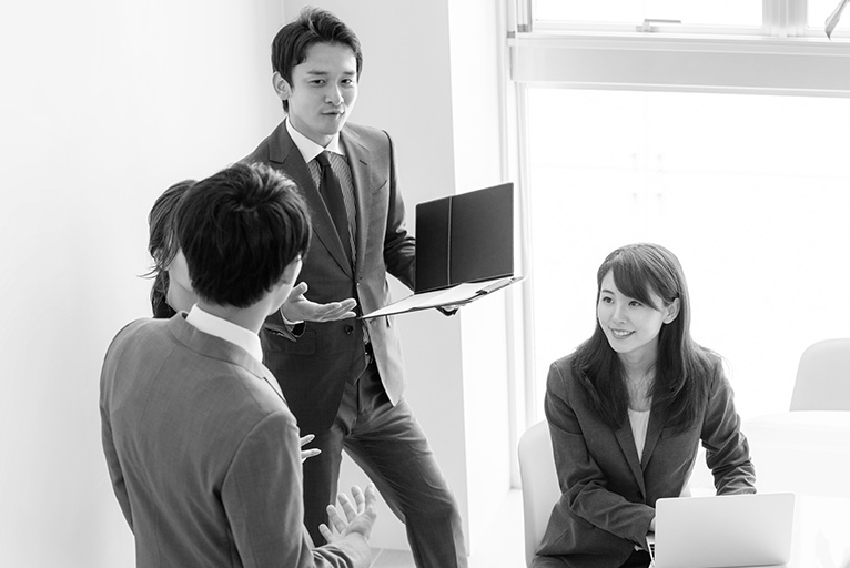 販売担当者を準備する